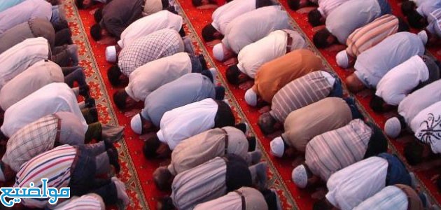 تفسير حلم الصلاة في المسجد جماعة